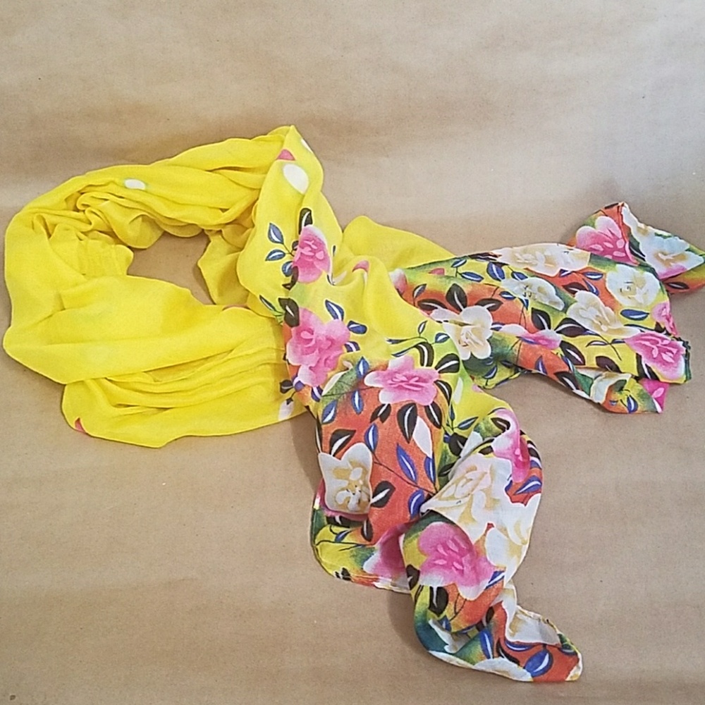 Beautiful scarf for spring or summer!